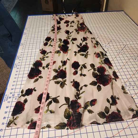 Rare London Pink Rose Devore Lace-Up Midi Dress NWT White Size 4 Hole in bodice - Picture 2 of 12